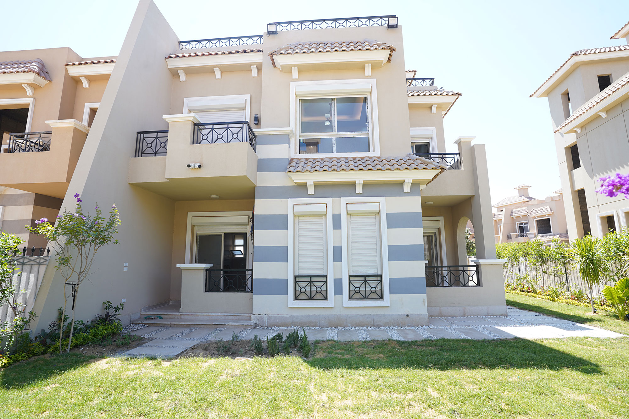 واجهات عمارات 4 ادوار مودرن